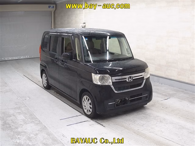 HONDA N-BOX