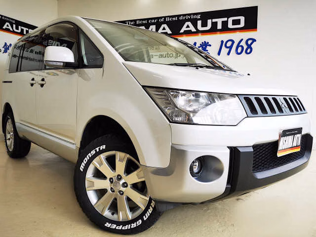 Mitsubishi Delica D:5