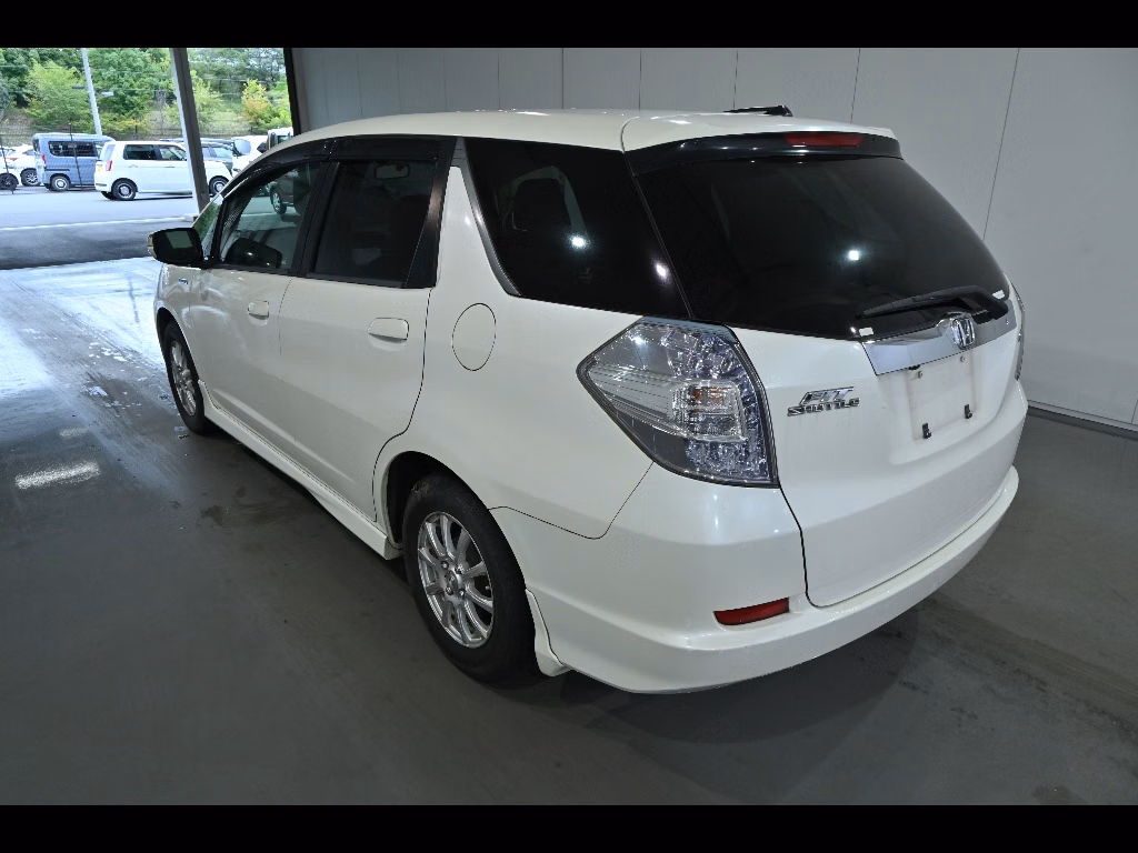 HONDA FIT SHUTTLE