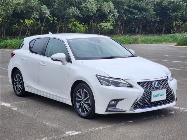 Lexus CT200h