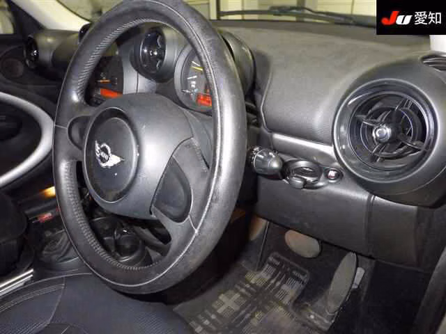 MINI CROSSOVER