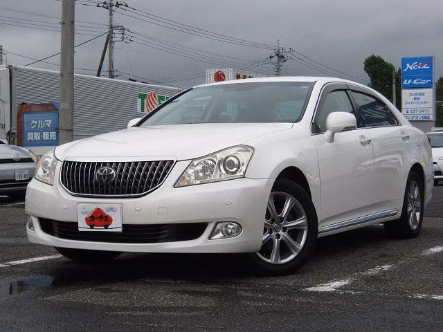 Toyota Crown Majesta