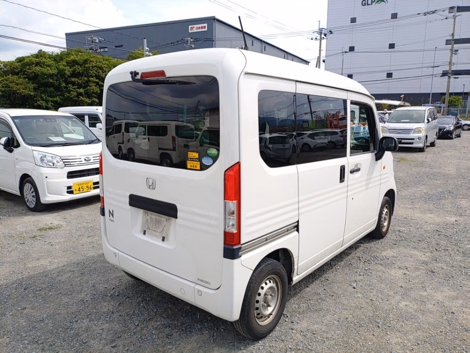 HONDA N-VAN