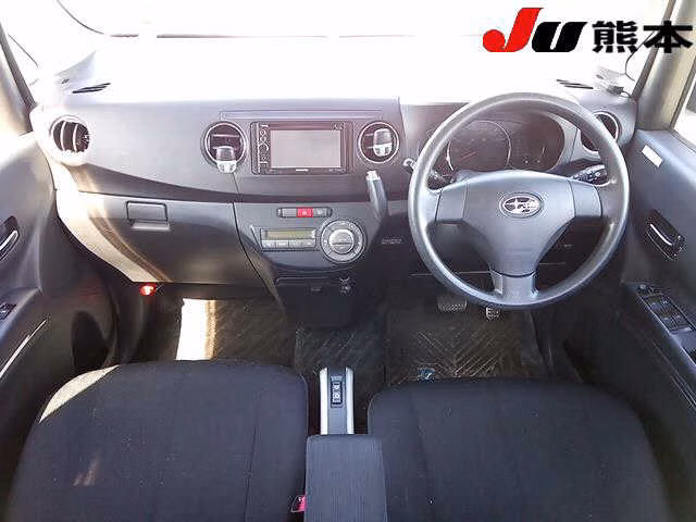 SUBARU LUCRA