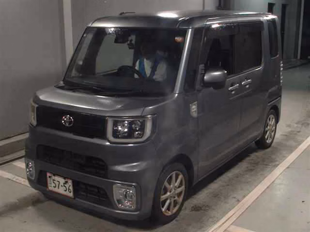 TOYOTA PIXIS MEGA