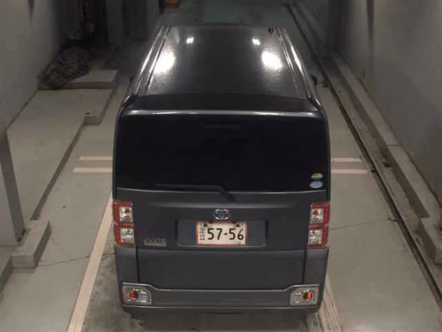 TOYOTA PIXIS MEGA