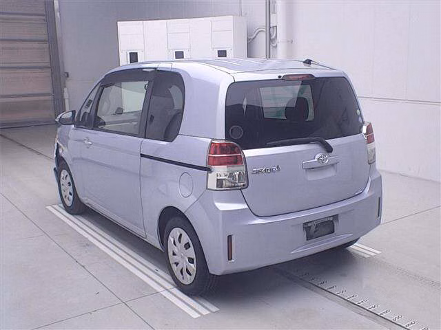 TOYOTA SPADE