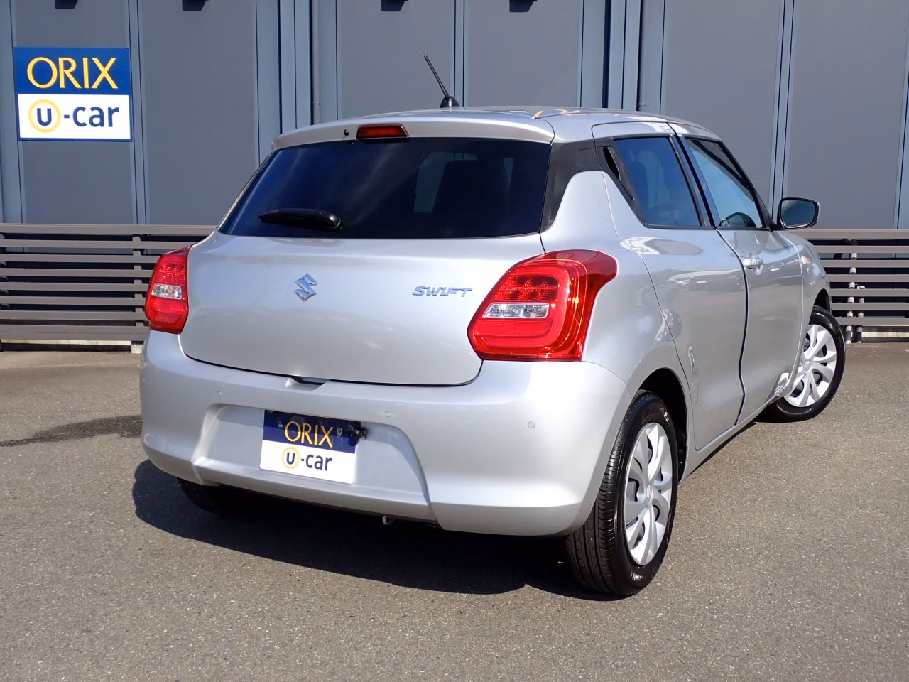 SUZUKI SWIFT