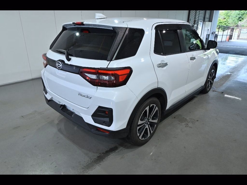 DAIHATSU ROCKY