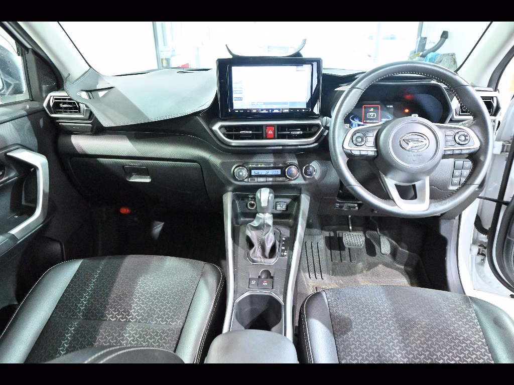 DAIHATSU ROCKY