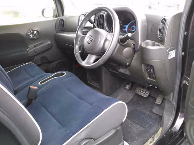 NISSAN CUBE