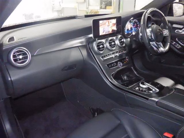 MERCEDES-BENZ C-CLASS