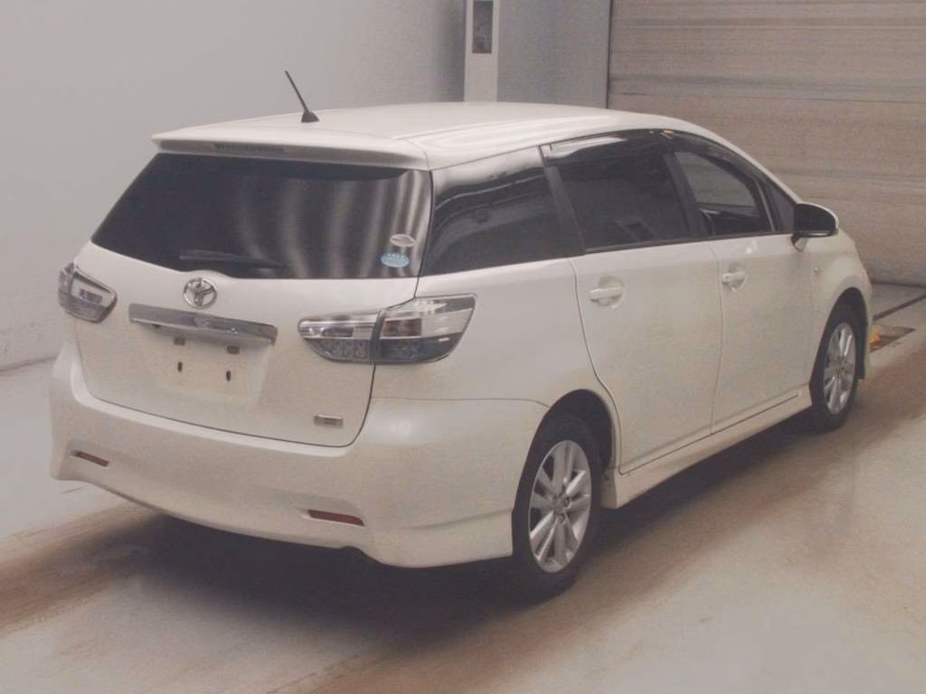 TOYOTA WISH
