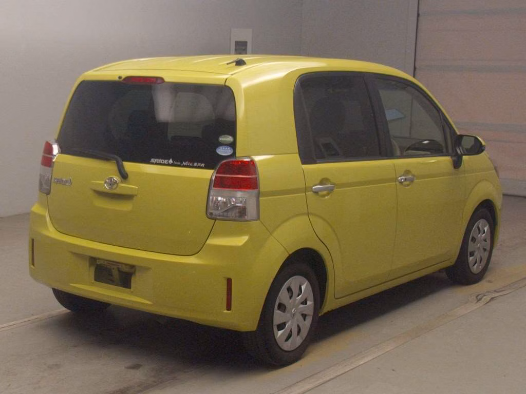 TOYOTA SPADE