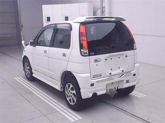 DAIHATSU TERIOS KID