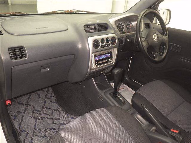 DAIHATSU TERIOS KID