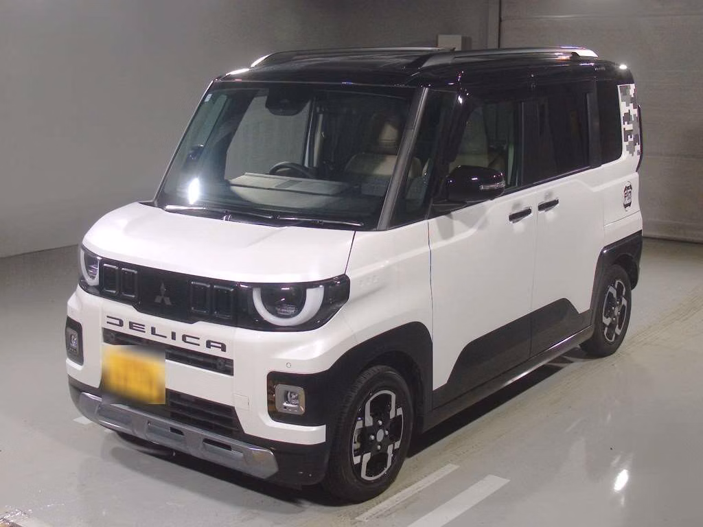 MITSUBISHI DELICA MINI