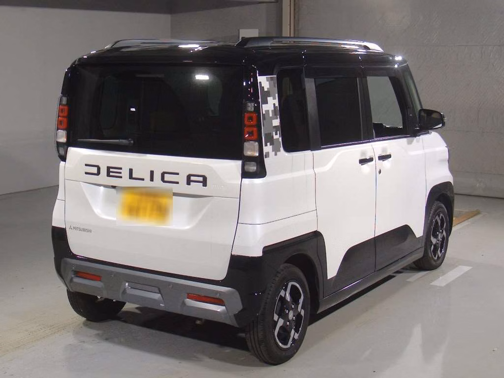 MITSUBISHI DELICA MINI