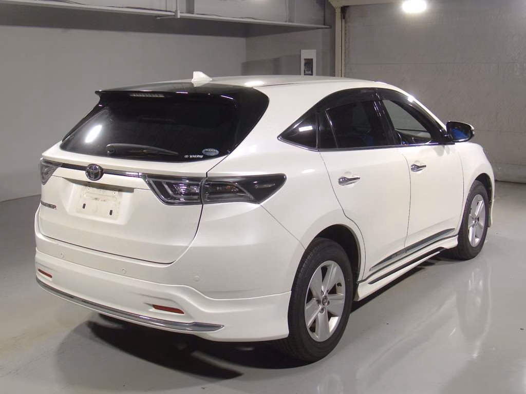 TOYOTA HARRIER