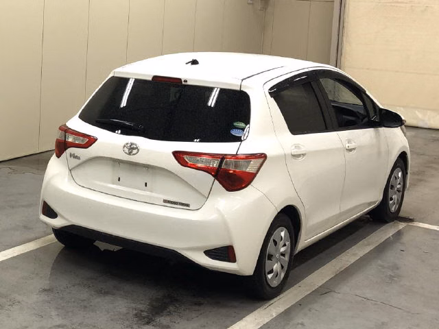 TOYOTA VITZ