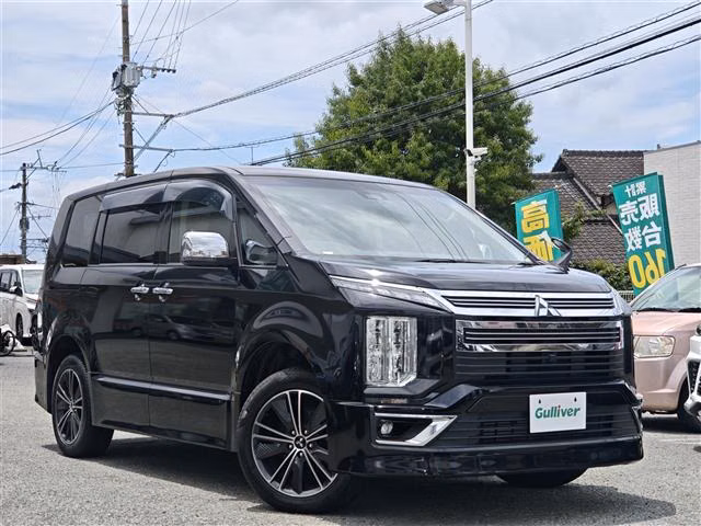 Mitsubishi Delica D:5