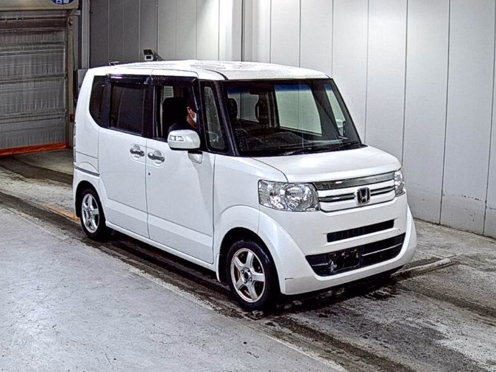 HONDA N-BOX