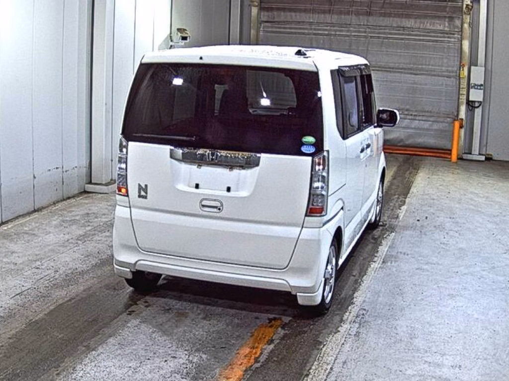HONDA N-BOX