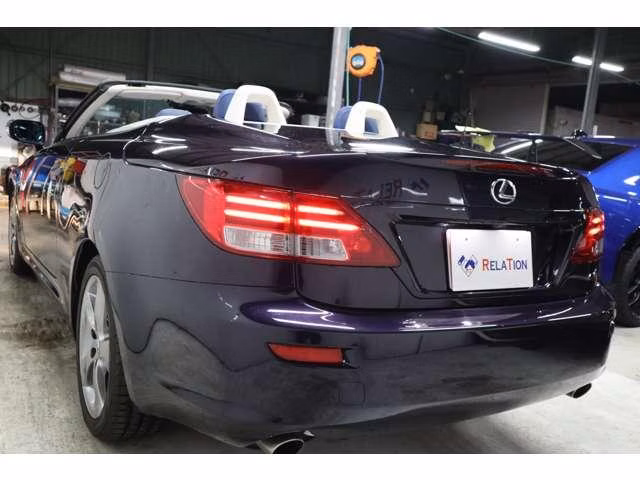 Lexus IS250