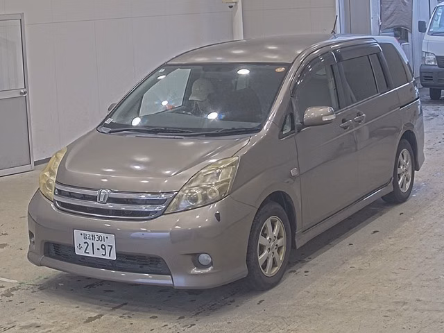 TOYOTA ISIS