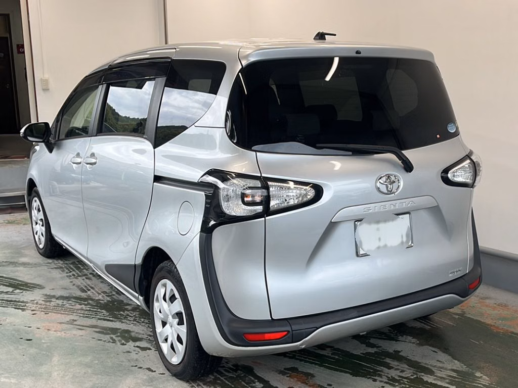 TOYOTA SIENTA