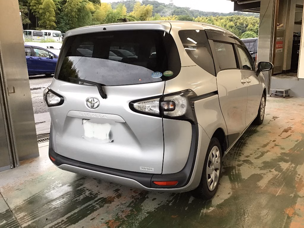 TOYOTA SIENTA