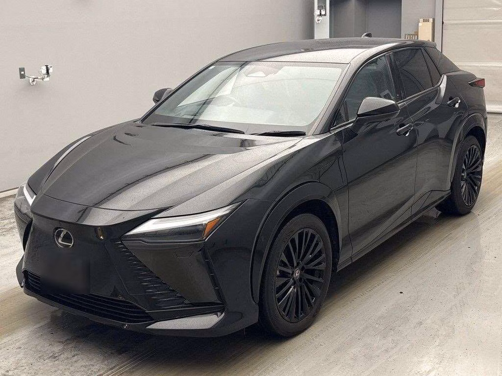 Lexus RZ450e