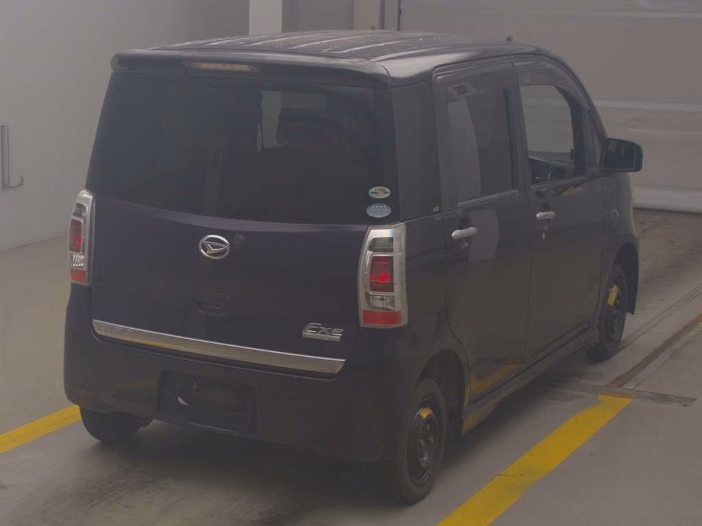 DAIHATSU TANTO EXE