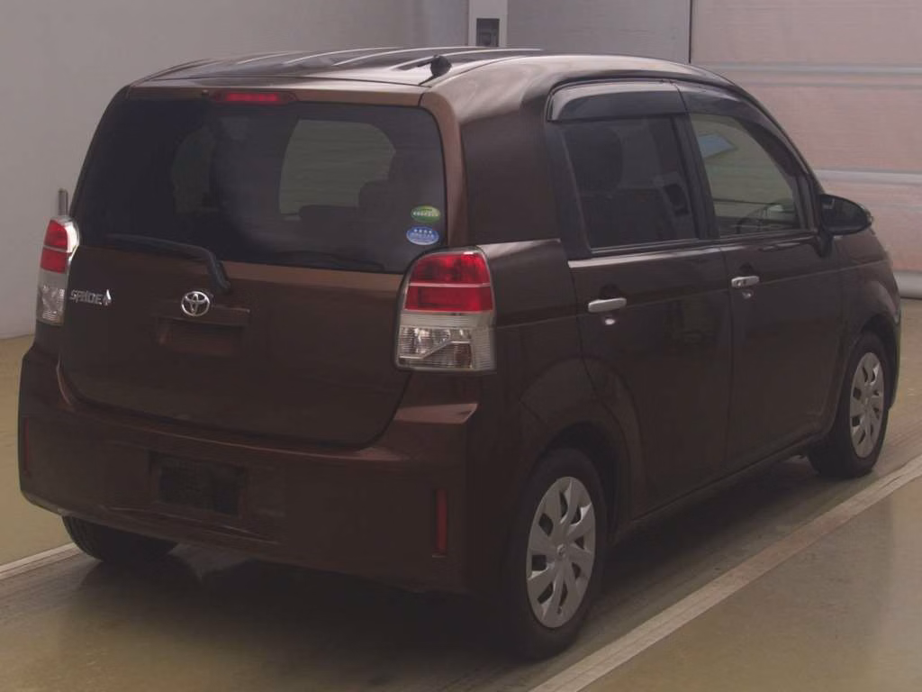 TOYOTA SPADE