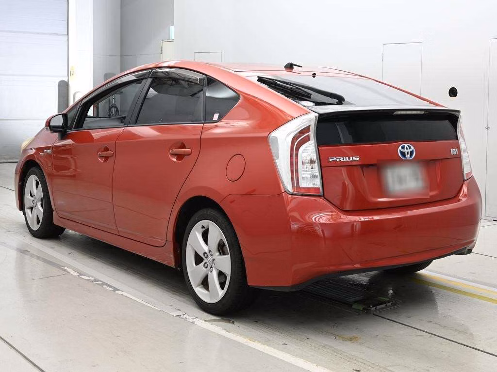 TOYOTA PRIUS