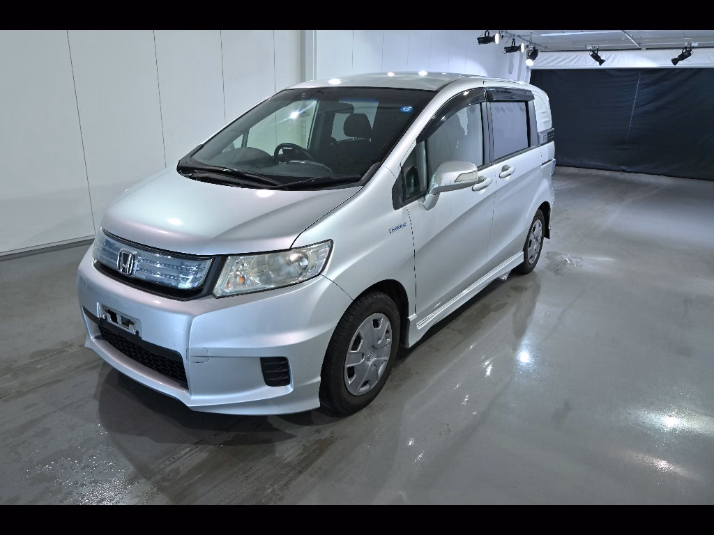 HONDA FREED SPIKE