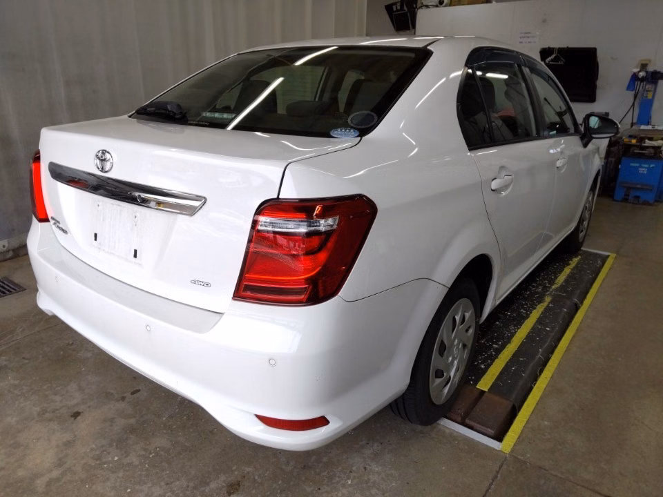 TOYOTA COROLLA AXIO