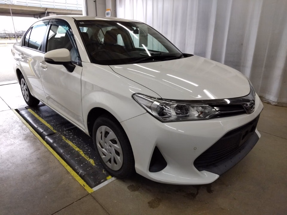 TOYOTA COROLLA AXIO