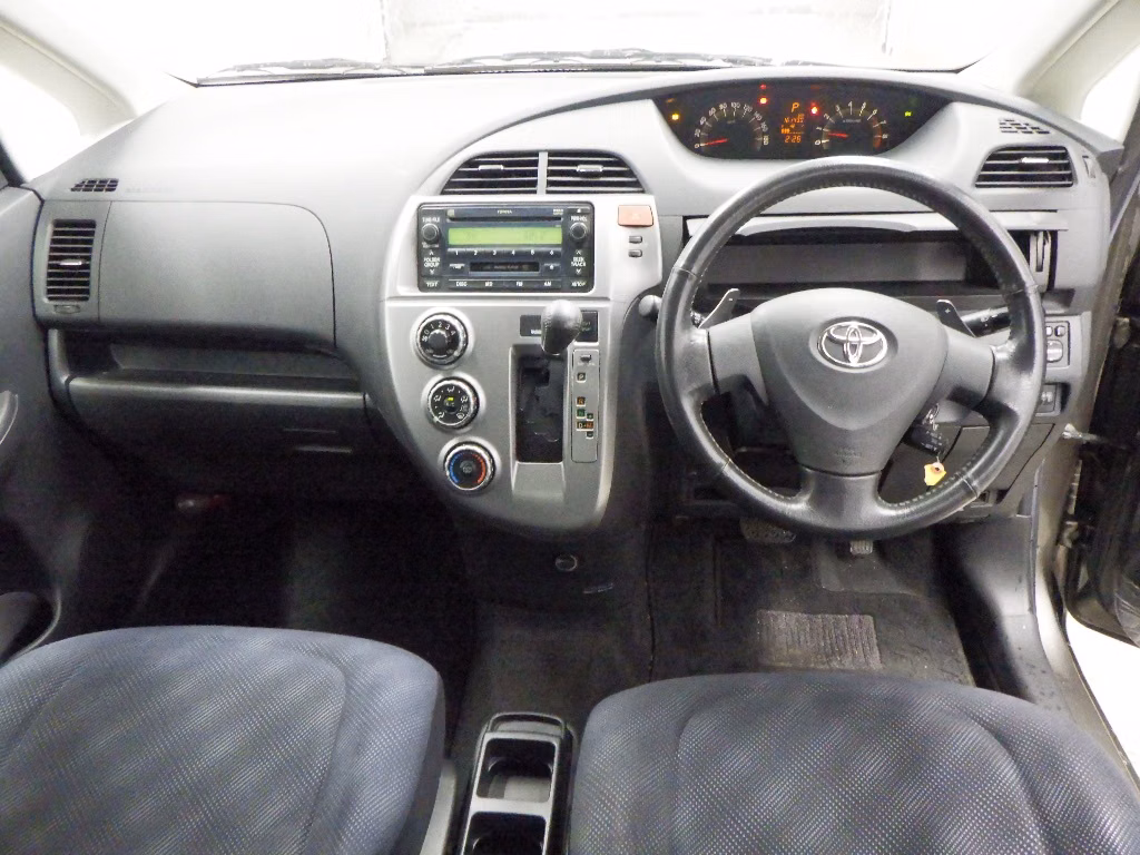 TOYOTA RACTIS