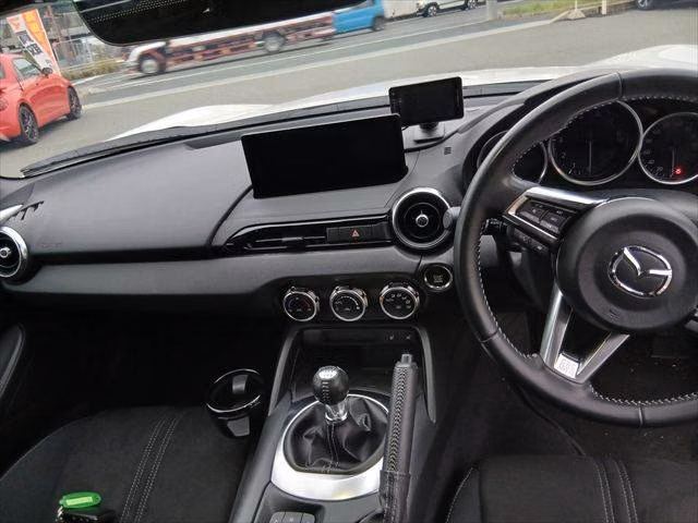 MAZDA ROADSTER