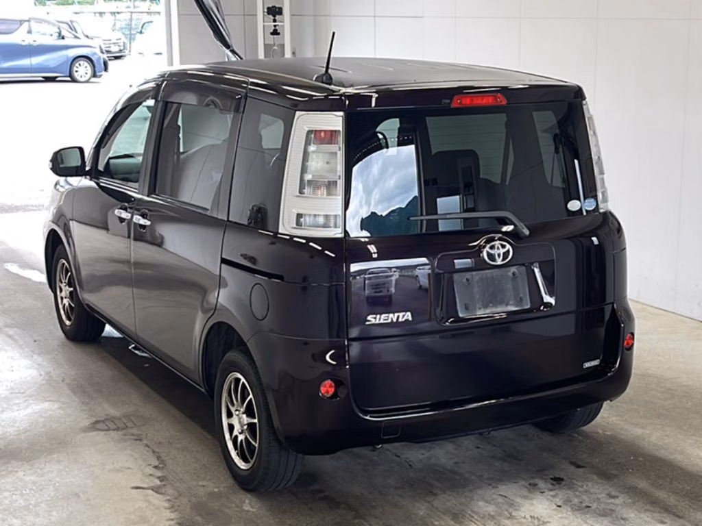 TOYOTA SIENTA