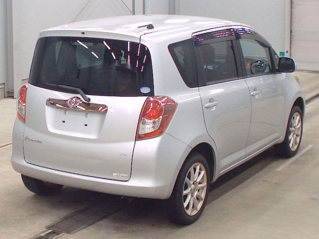 TOYOTA RACTIS