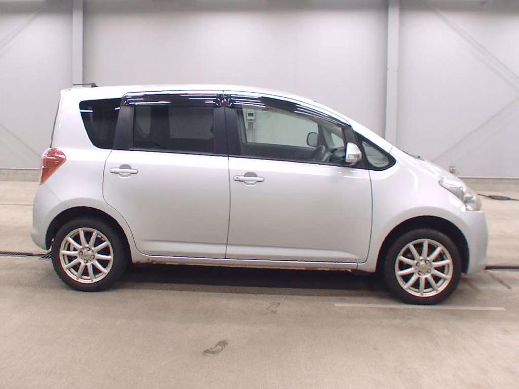 TOYOTA RACTIS