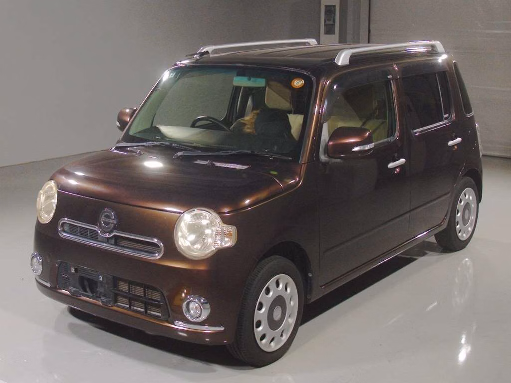 DAIHATSU MIRA COCOA