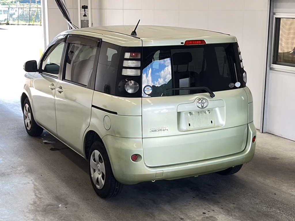 TOYOTA SIENTA