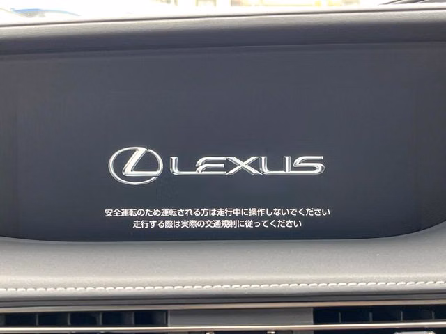 Lexus LS500h
