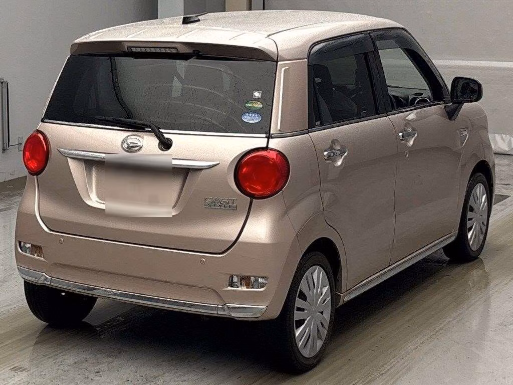 DAIHATSU CAST