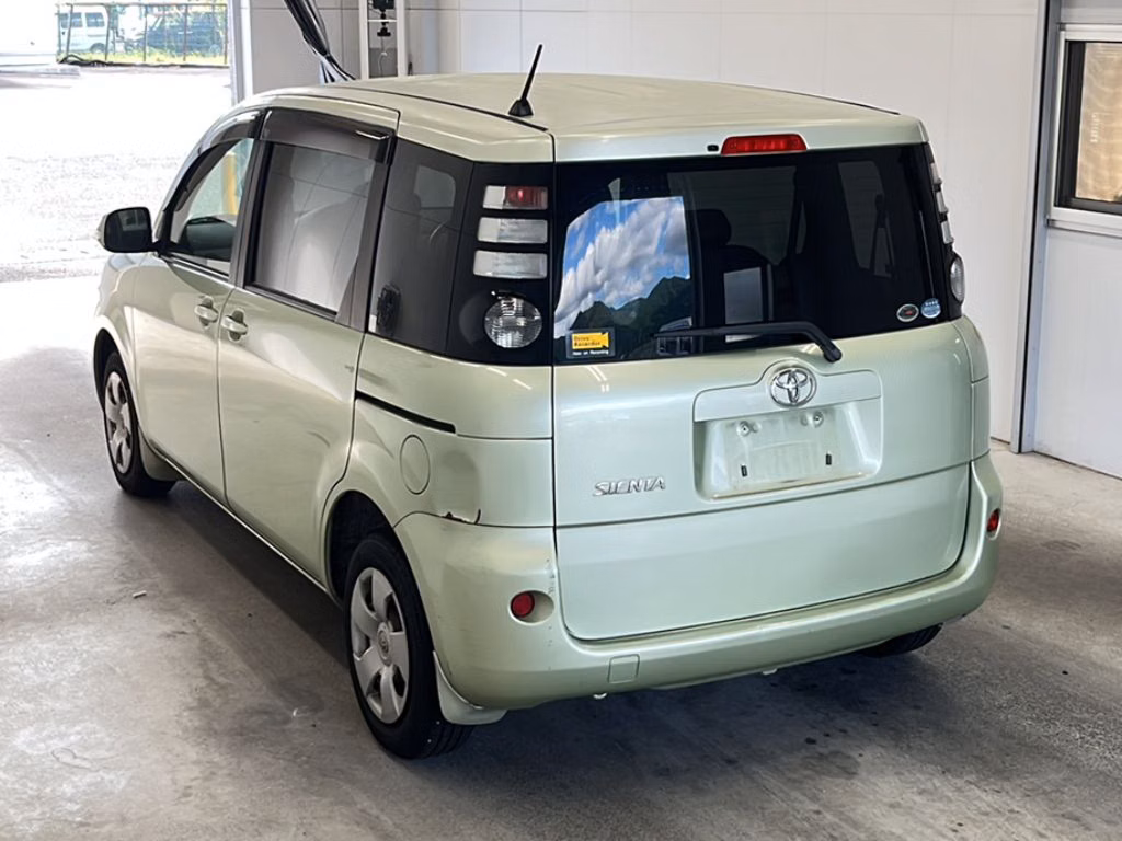 TOYOTA SIENTA