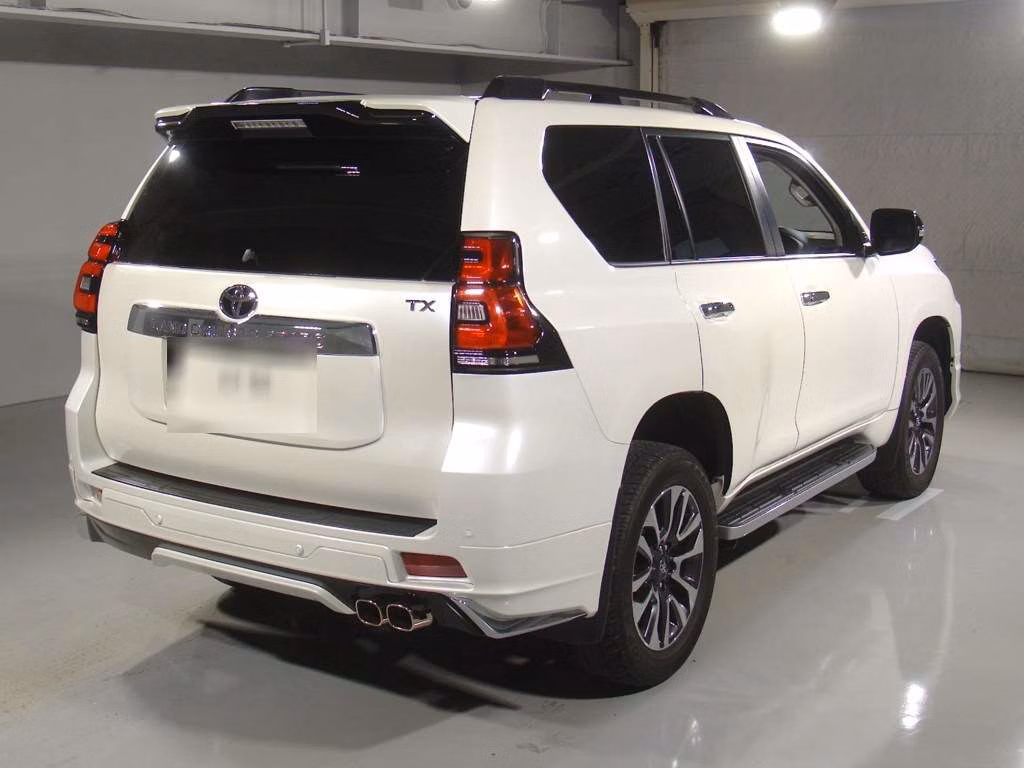 TOYOTA LAND CRUISER PRADO