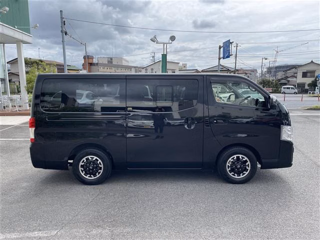 NISSAN CARAVAN
